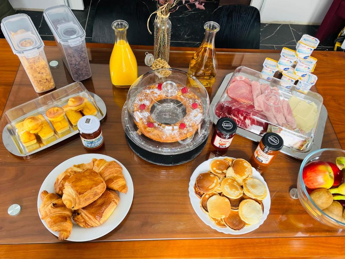 カロンザナ A Casa Di Jo Bed & Breakfast エクステリア 写真